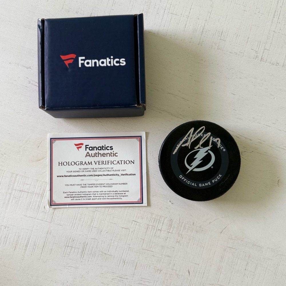 Fanatics NHL Authentic Alex Killorn Signed Puck - Tampa Bay Lightning